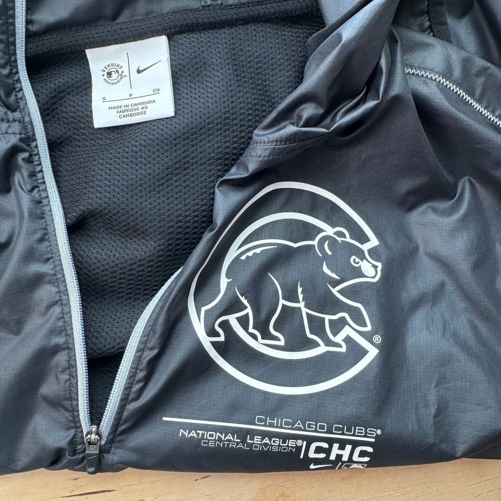 Nike Men's S Black Chicago Cubs MLB Night Game Performance Half Zip Windbreaker - Picture 6 of 8